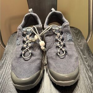 Propét Womens Travel Walker Demin Sky Blue